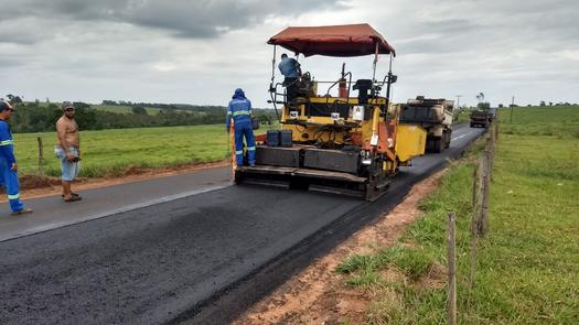 Começa o recapeamento na rodovia entre Graciosa e Mandiocaba, em Paranavaí